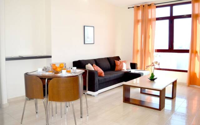 Apartamentos La Isleta