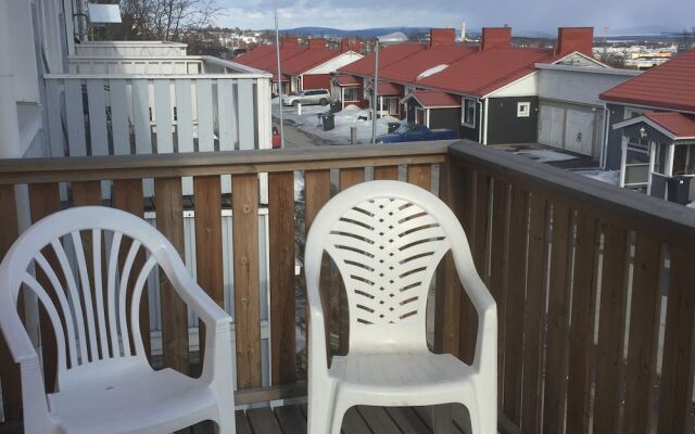 RIBO Apartment Triangel