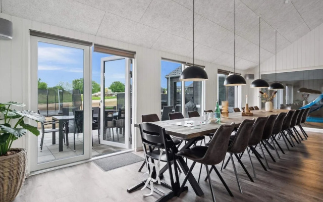 Spacious Retreat Near Beach - By Traum Ferienwohnungen