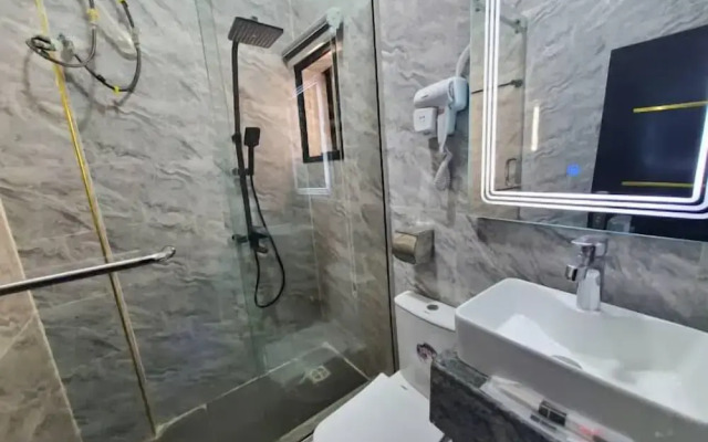 DeGrosvenor Hotel and Suites Lagos