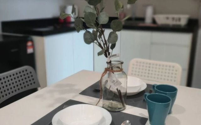 Central Residence - Free Gym Pool