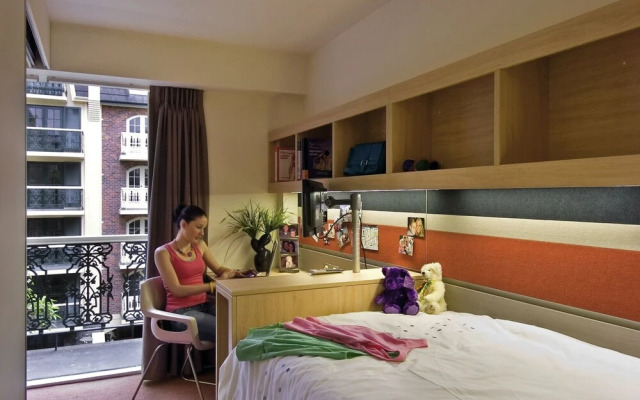 dwell Village Melbourne City