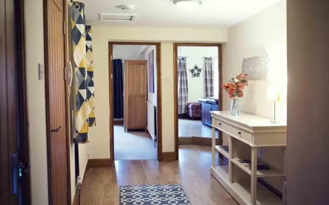 Apartment 25B