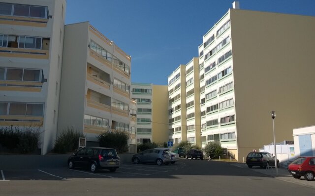 A Very Functional Apartment Only 200 Metres From The Beach!