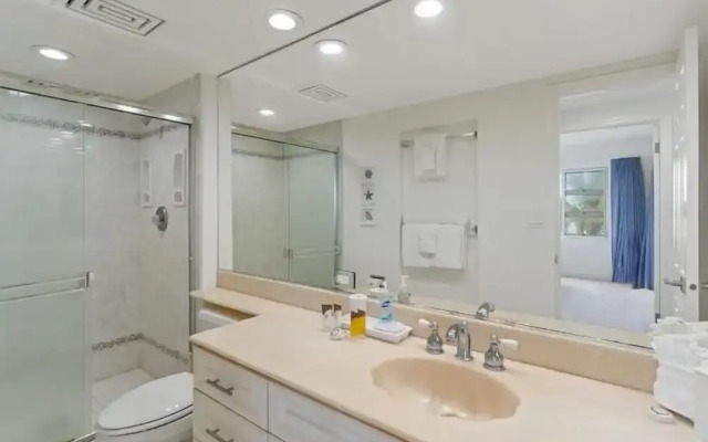 Royal Mauian, #405 2 Bedroom Condo