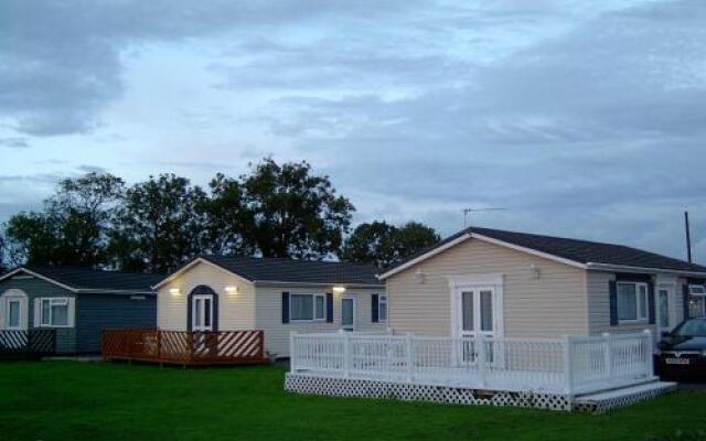 Warrens Village Motel and Self Catering