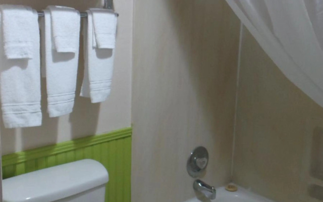 Quality Inn Hinesville - Fort Stewart Area