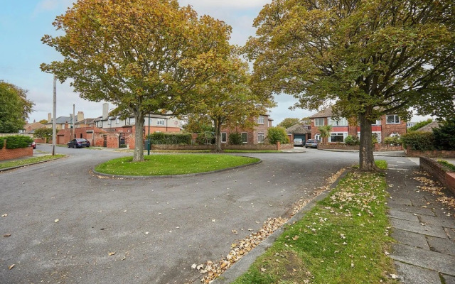 Host Stay The Guest Place