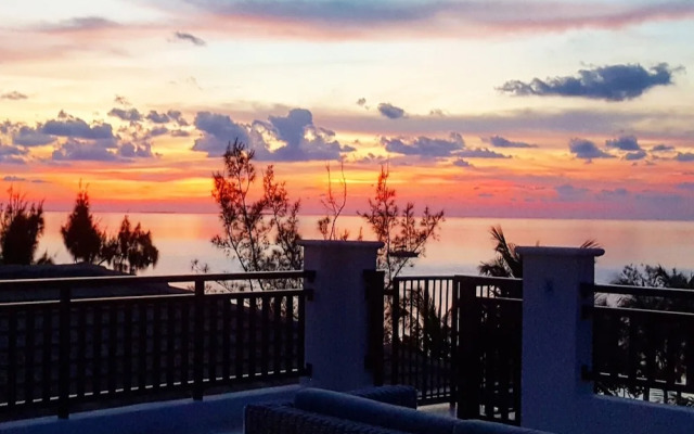 Marlin Bay Resort & Marina