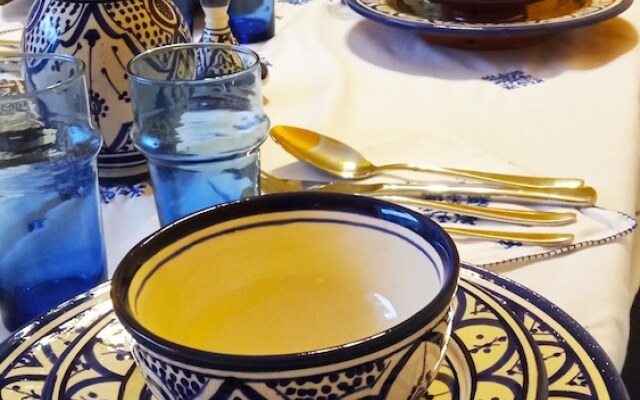 Riad Heklek- Ouarzazate Breakfast Included