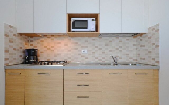 Condominio International - One Bedroom No.2