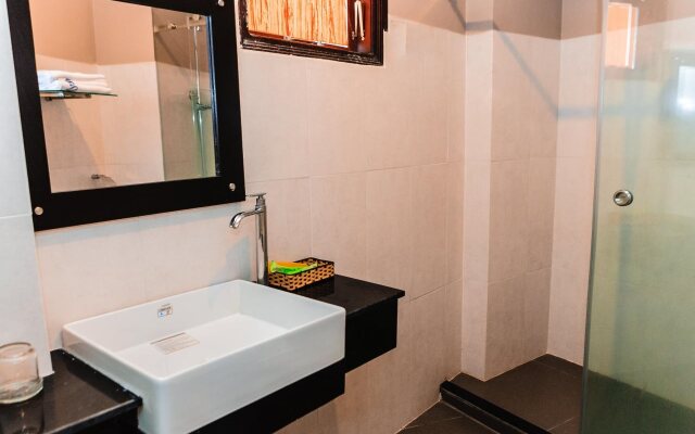 Cosmos Hotel Nha Trang