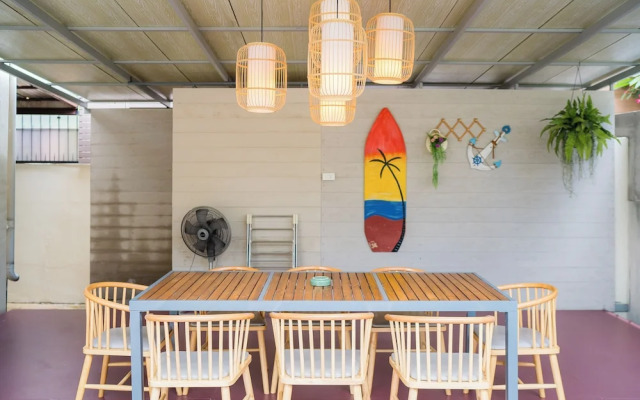 Natcha Pool Villa by Warin