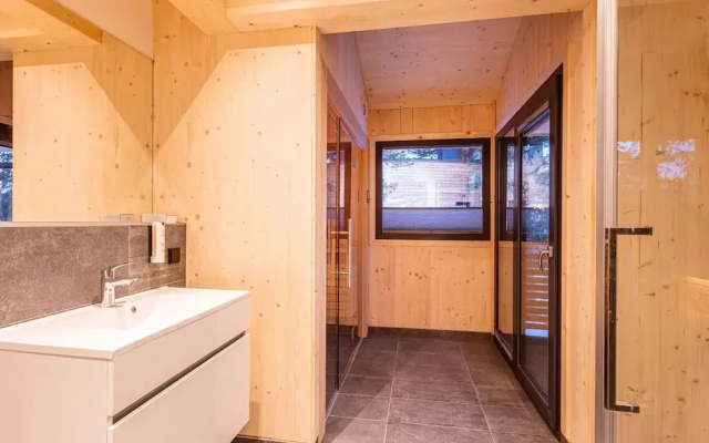 Lavish Chalet With Sauna