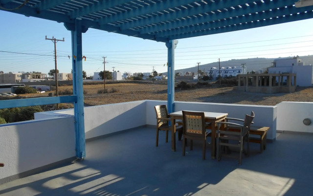 Studios Apartments Kapetanios
