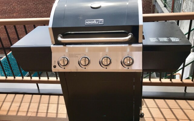 MTLVacationRentals - The City Chalet