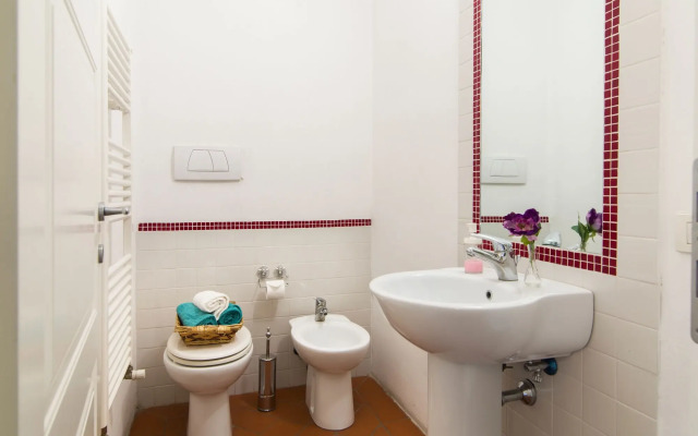 Della Scala Modern Apartment