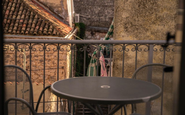 Slavija Culture Heritage Hotel