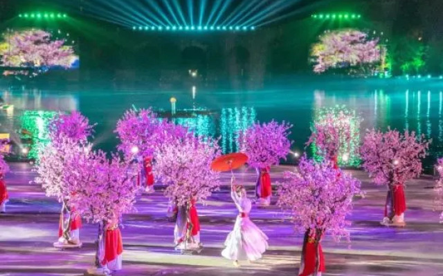 Yanquan  Hanguan Hotel（Oriental Saltlake Resort）