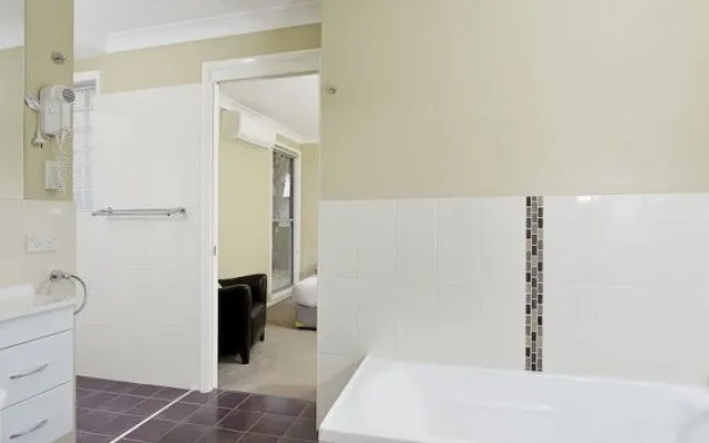 Active Holidays Big4 Cessnock