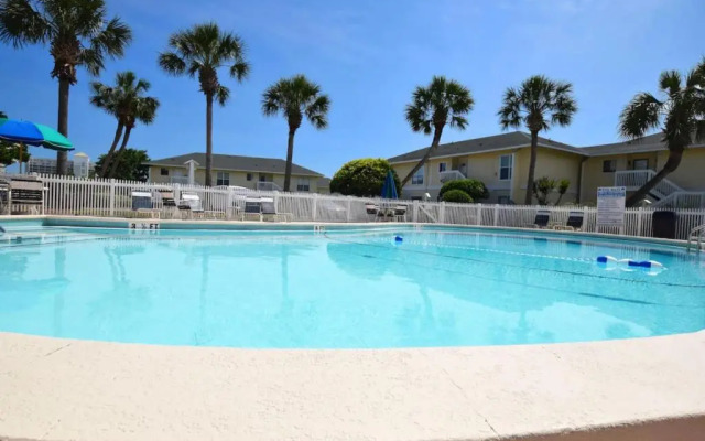 Sandpiper Cove Resort by Panhandle Getaways