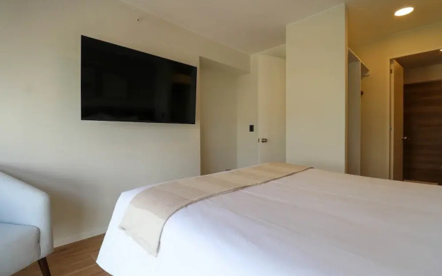 w Elegant 2BR With Balcony in San Isidro