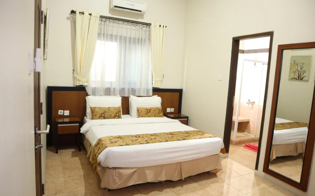 Grand Ussu Hotel & Convention