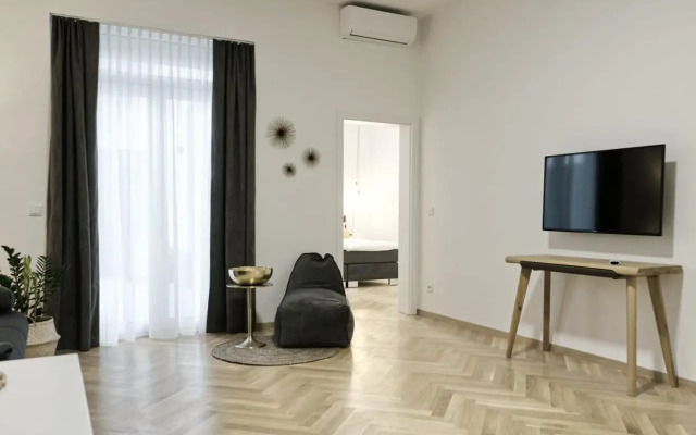 AAA All About Apartments