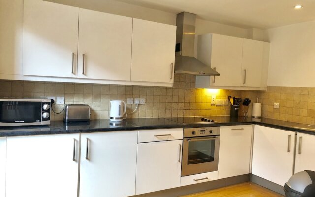 Stylish Apartments in Victoria & Westminster