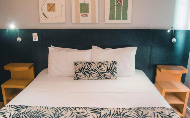 Manhattan Porto Alegre by Mercure