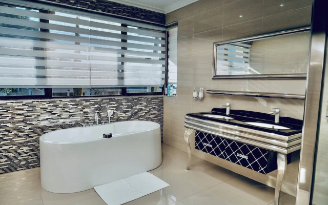 Escapade Lux Guesthouse
