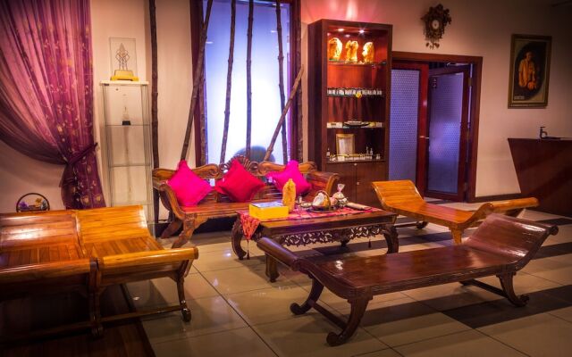 Rainbow Suites at Times Square