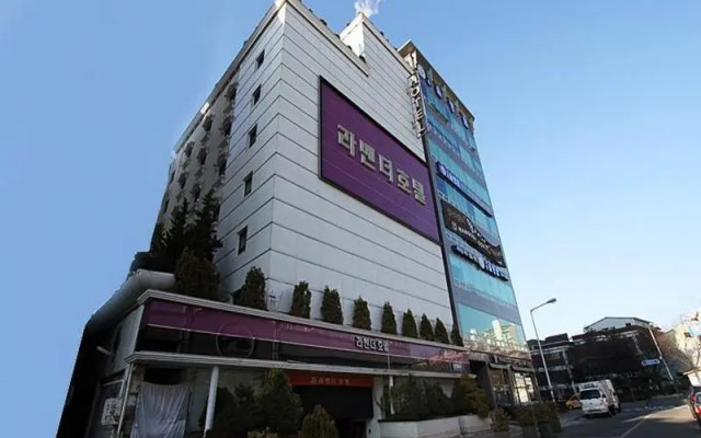 hotelImage