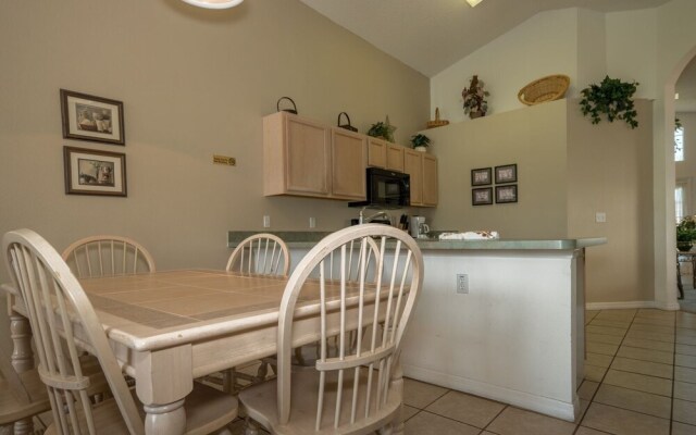 Lkb4705aw 4 Bedroom Villa in Lake Berkley