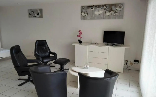 Studio Zonneborg (Adults Only)