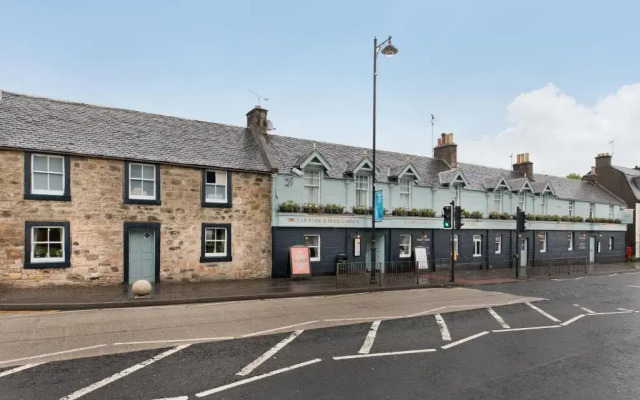 West Port Hotel