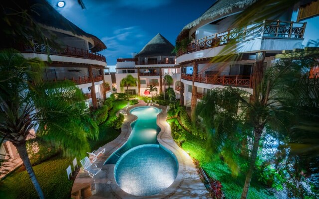 Eek - Condo Near 5th Av. and the Beach