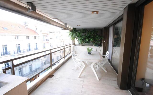 Residence Gray d'Albion 2P BLA584