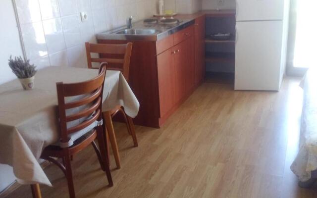 Apartment Školj 3