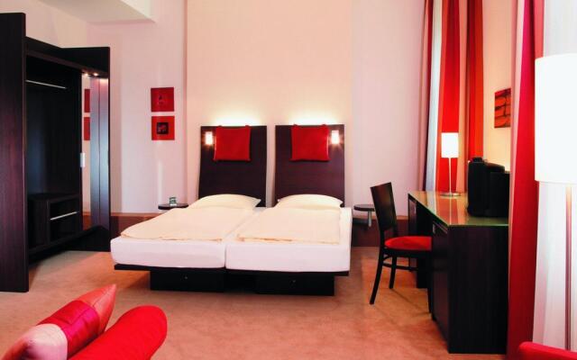 Maris Hotel Restaurant