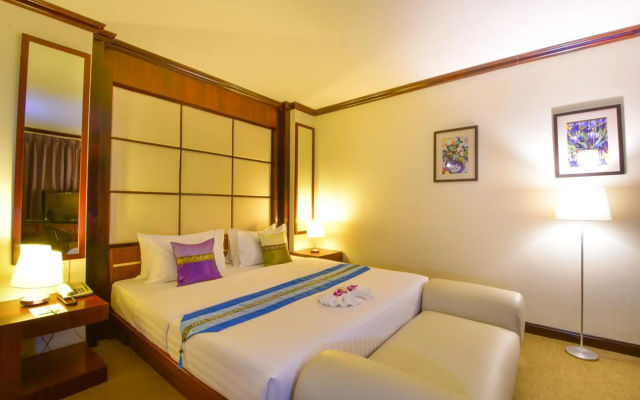 Grand Business Inn