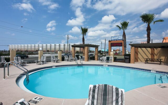 Emerald Coast Inn & Suites