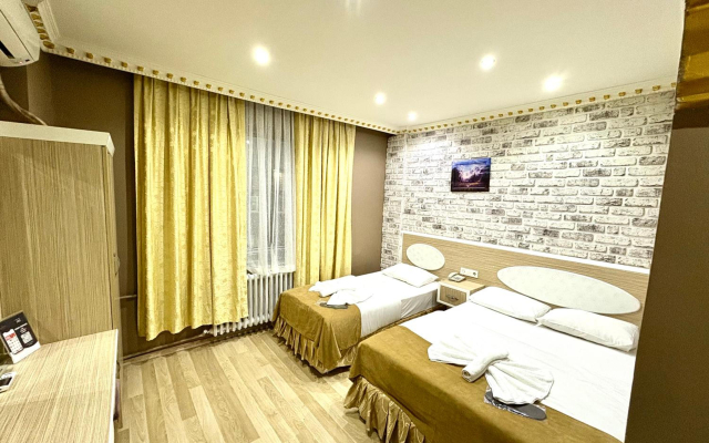 Grand Oral Hotel