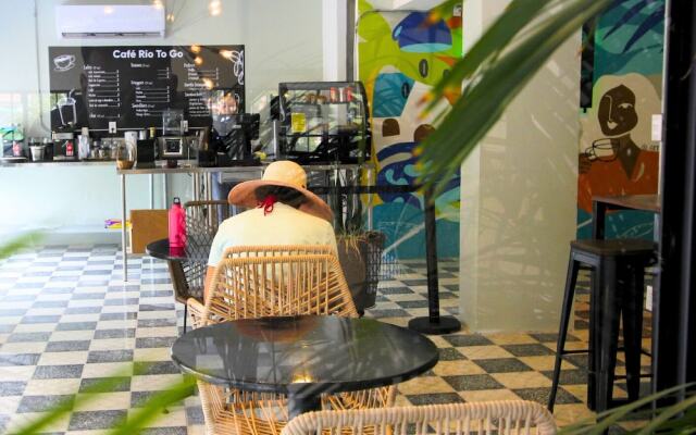 Joint Boutique Hotel