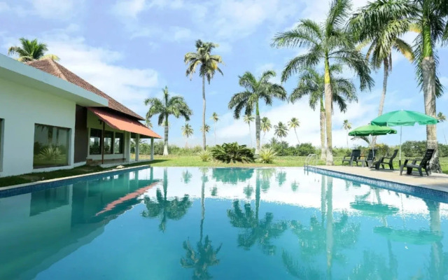 Manor Backwater Resort