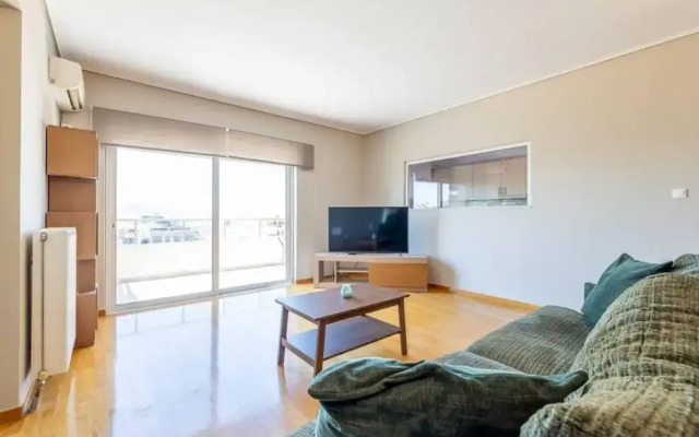 Petralona Dazzling top Floor 2BD AP
