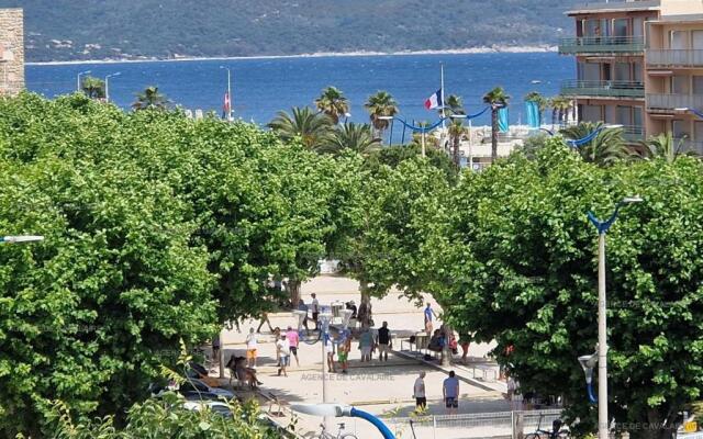 Appartement Cavalaire-sur-Mer, 3 pièces, 4 personnes - FR-1-100-272