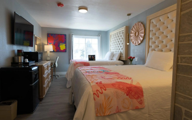 Dragonfly Inn and Suites