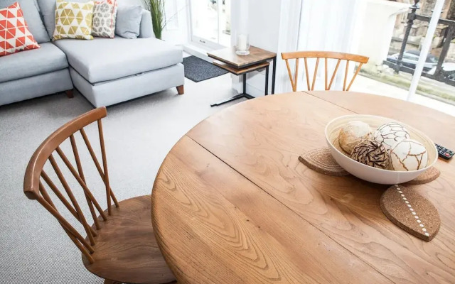 Beautiful 1 Bedroom Apartment in Kensington