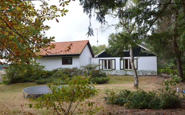 Hideaway: Sauna, Tennis & Trampoline